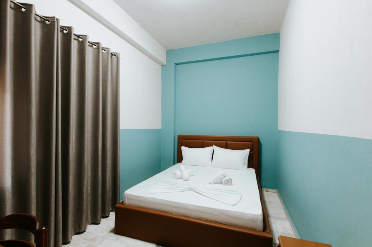 Hotel Lunxheria Gjirokastër Esterno foto