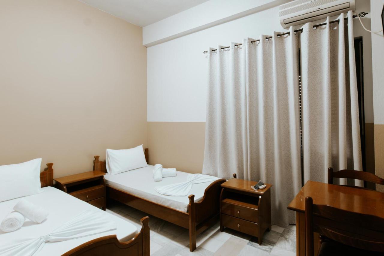 Hotel Lunxheria Gjirokastër Esterno foto