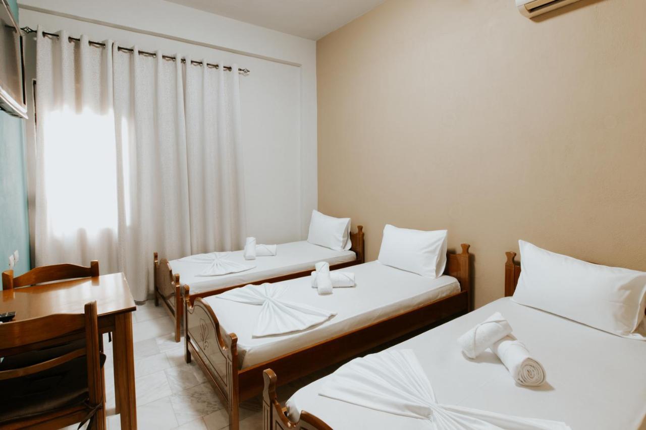 Hotel Lunxheria Gjirokastër Esterno foto
